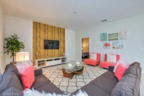 5 Bed Pool With Overflowing Spa In Champions Gate! Villa